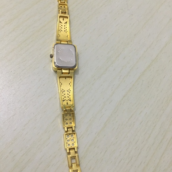 Gold Watch - Picture 5 of 5